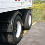 How Trailer Landing Gear Affects Towing Stability