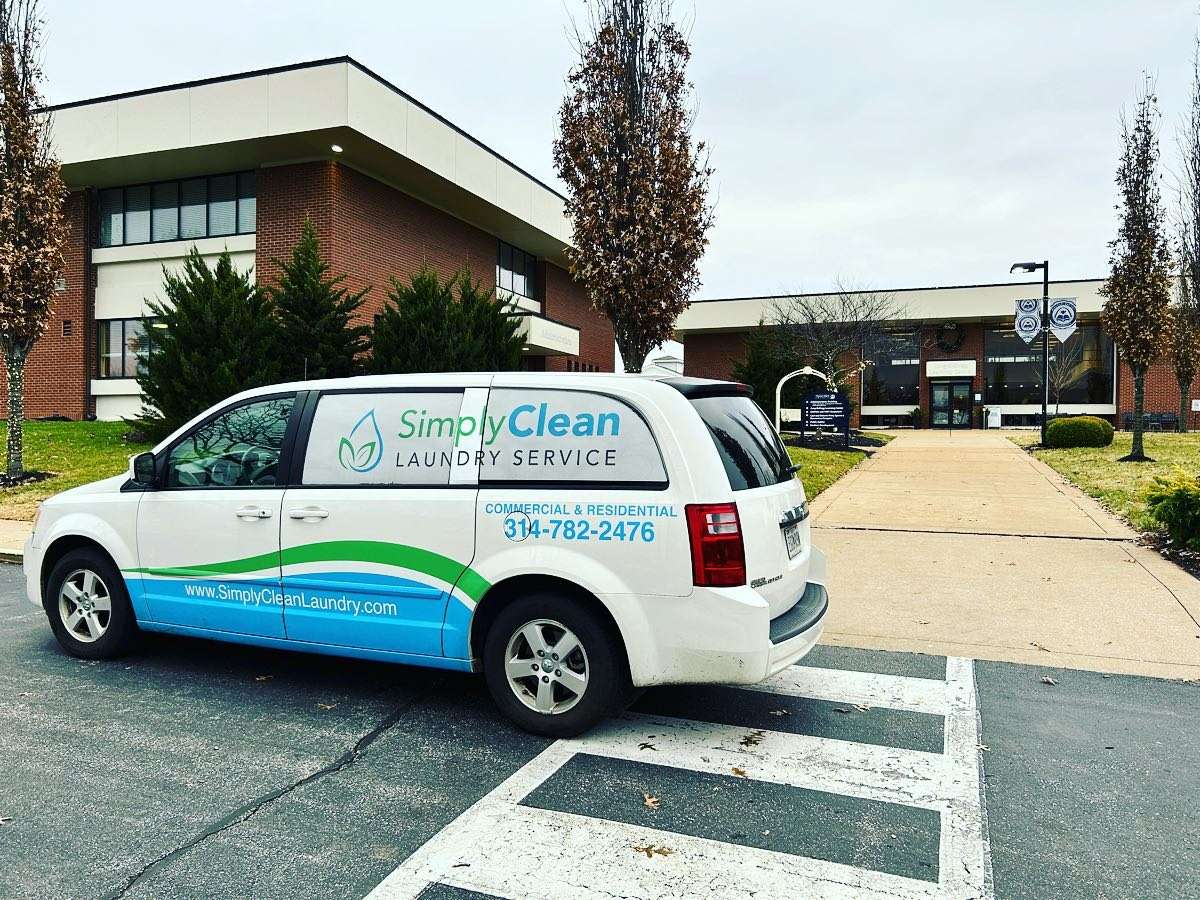 laundry pickup and delivery service